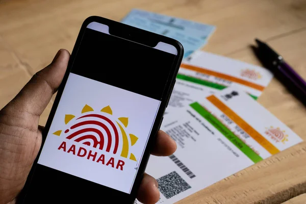 Aadhar Card Kaise Banaye